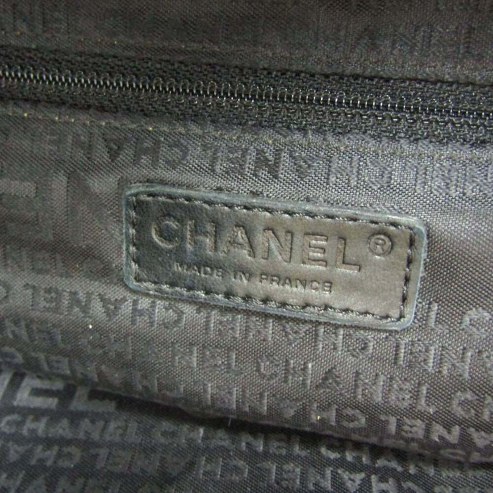 CHANEL Cream Leather Boston Bag - Picture 15 of 16